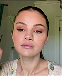 Selena_Gomez_s_Guide_to_the_Perfect_Cat_Eye___Beauty_Secrets___Vogue_-_YouTube_281080p29_mp40315.png