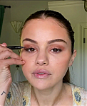 Selena_Gomez_s_Guide_to_the_Perfect_Cat_Eye___Beauty_Secrets___Vogue_-_YouTube_281080p29_mp40347.png