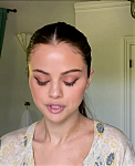 Selena_Gomez_s_Guide_to_the_Perfect_Cat_Eye___Beauty_Secrets___Vogue_-_YouTube_281080p29_mp40431.png