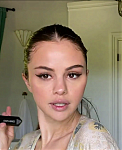 Selena_Gomez_s_Guide_to_the_Perfect_Cat_Eye___Beauty_Secrets___Vogue_-_YouTube_281080p29_mp40473.png