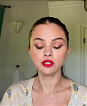 Selena_Gomez_s_Guide_to_the_Perfect_Cat_Eye___Beauty_Secrets___Vogue_-_YouTube_281080p29_mp40513.png