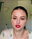 Selena_Gomez_s_Guide_to_the_Perfect_Cat_Eye___Beauty_Secrets___Vogue_-_YouTube_281080p29_mp40544.png
