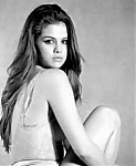 Selena_Gomez_-_Kill_Em_With_Kindness_mp42918.jpg
