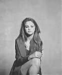 Selena_Gomez_-_Kill_Em_With_Kindness_mp43251.jpg