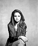 Selena_Gomez_-_Kill_Em_With_Kindness_mp43259.jpg